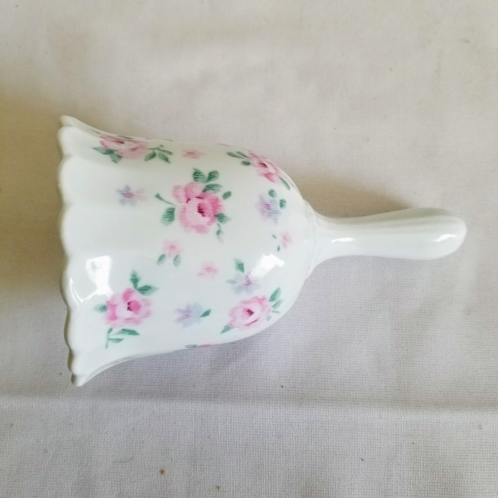 Lynn Hollyn Toscany Collection Porcelain Bell - Picture 2 of 5